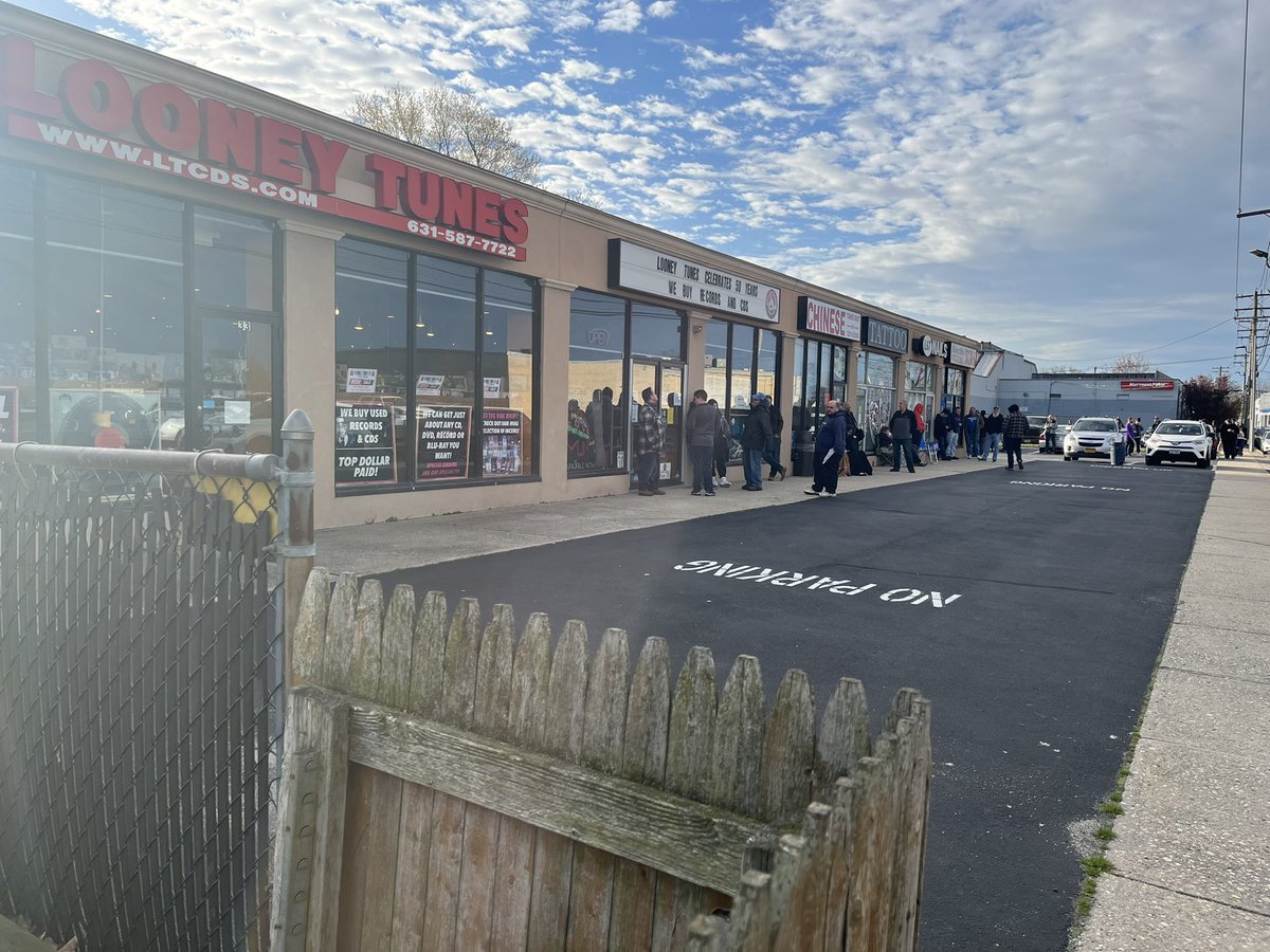 What a beautiful day for over 300+ exclusive records to come out for <a href="/recordstoreday/">Record Store Day</a>!