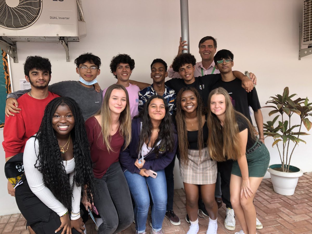 Ms. Bloom tweet media