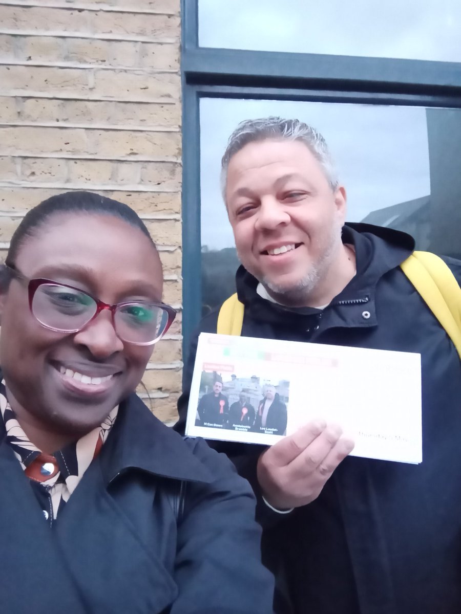 AnntoinetteBra1's tweet photo. Yesterday in our ward London Fields for @labourdoorstep_ #LabourVote https://t.co/kB1zk2xSt6