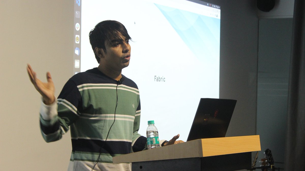 React Native BLR tweet media