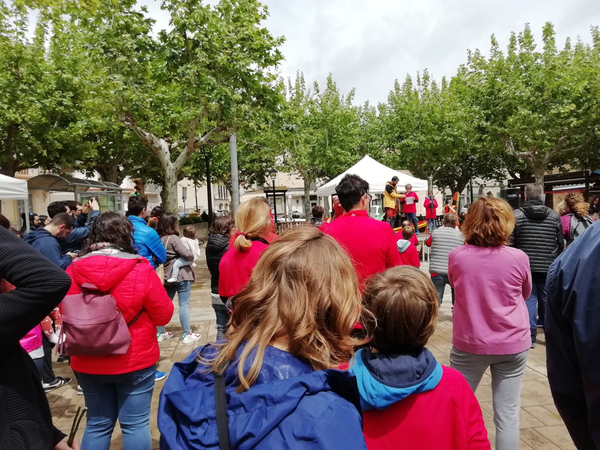 LenaSerraCapo's tweet photo. 2n dia
#Correllengua2022 
@JovesLlengua 
Llubí https://t.co/9FxDiiCLK8