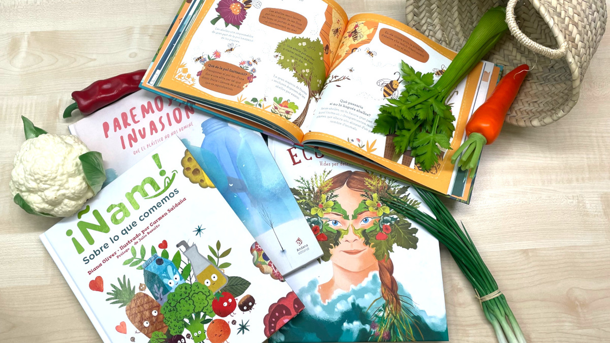 fundesplai's tweet photo. Per #SantJordi2022 tenim per tu aquesta guia de 100 contes sobre l'alimentació saludable i sostenible! 🌎

🔎 Un recurs ideal per aprofundir en l'alimentació saludable i sostenible, per millorar la crisi social, la salut personal i planetària.
🔗 https://t.co/JAfqWIGEjX https://t.co/OSPRCAe0Hc