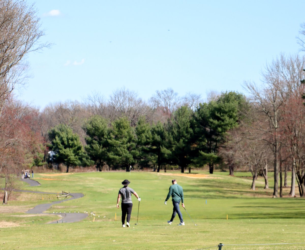 JawsGolf's tweet photo. Check out these views from Ramblewood Country Club today. Book your tee time for this perfect Friday at https://t.co/kZNMNh1CD4
#RamblewoodCountryClub #RamblewoodCC #RamblewoodGolf #JawsGolf #RonJaworskiGolf #GolfCourse #NewJerseyGolf #Golfing #PAGolf #PhillyGolf #NJGolf https://t.co/TOXa6E3HMU