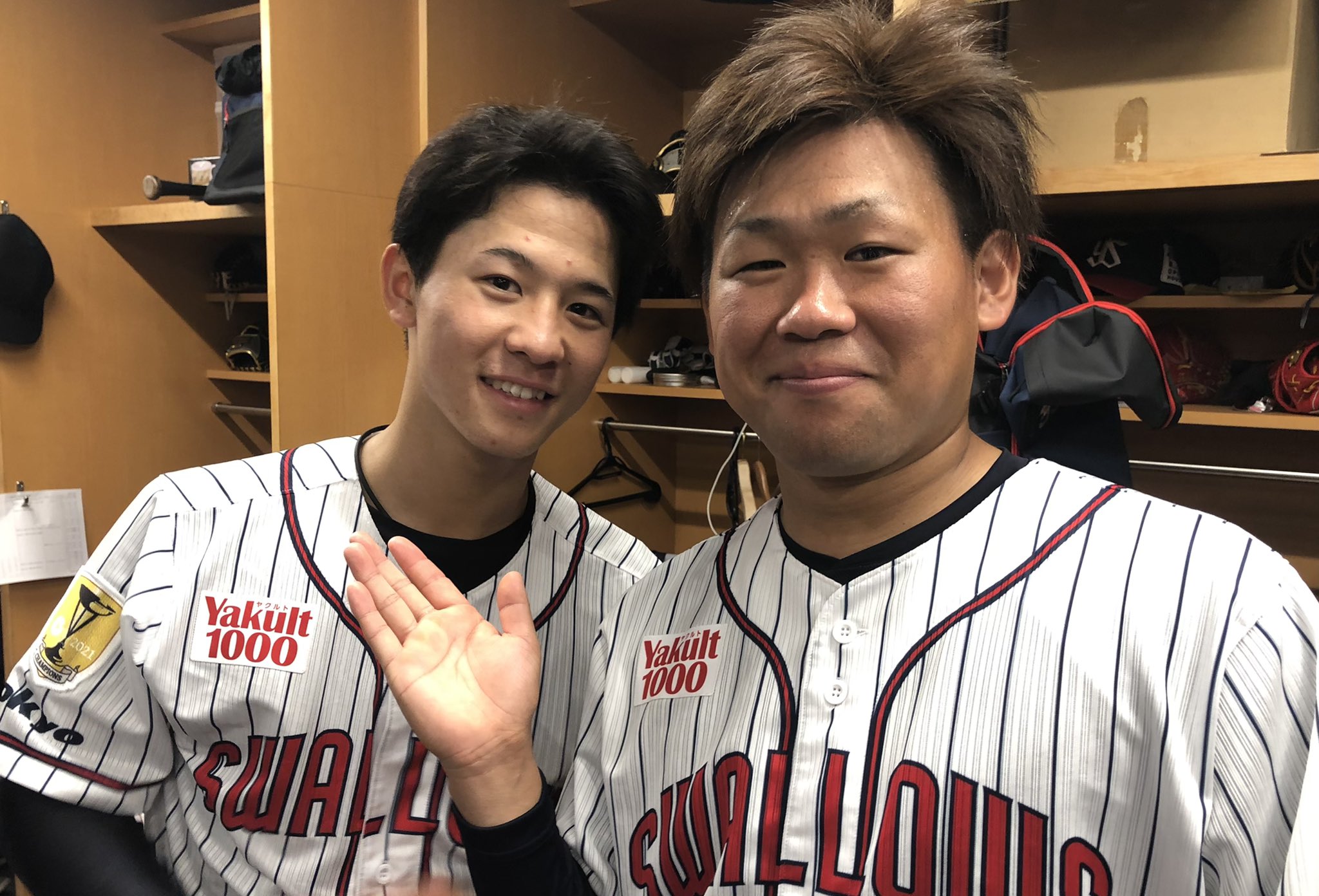 東京ヤクルトスワローズ 優勝記念ユニフォーム 内山壮真