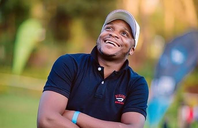 kiliambiti's tweet photo. Who will be the winner of this contest in Langata constituency?🤔
❤️Nixon Korir
🔃Jalas Mwenyewe

Orero/Sudi https://t.co/KdthFmougA