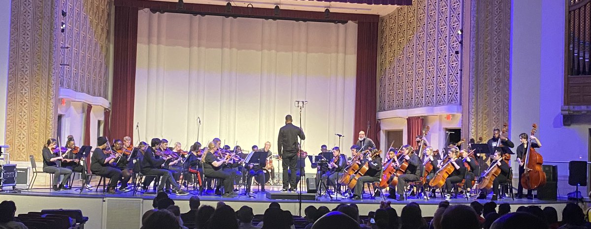 Shout out to <a href="/GahannaMSWest/">GahannaWest</a>’s own Jana Ross and the Columbus Cultural Orchestra on a fantastic show last night. Jana’s Big Poppa solo was my favorite part :-) Great performance and awesome organization for kids and the arts 🙌🏼🙌🏼