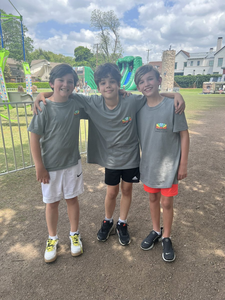 MsGreen4thgrade's tweet photo. 4th grade had a blast at the Carnival💛💚 @ArmstrongHP https://t.co/0yh9C1HhqT