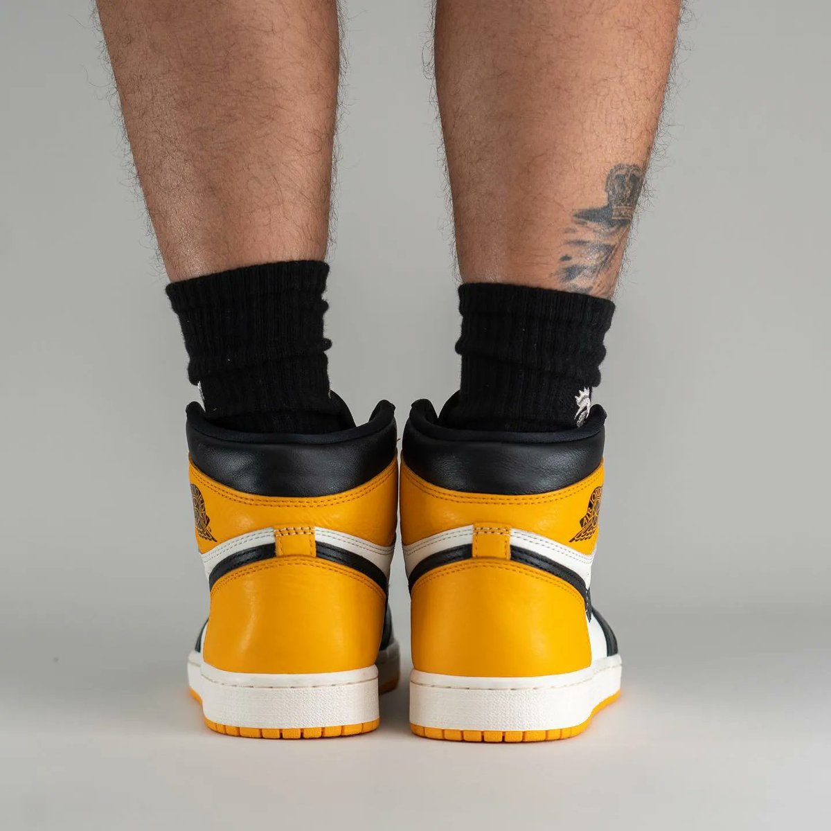 SneakerNews's tweet photo. On-Foot look at the Air Jordan 1 "Yellow Toe" courtesy of @Yankeekicks. Thoughts?
>> https://t.co/kz1TLoKJ9E https://t.co/tHLcI4m669