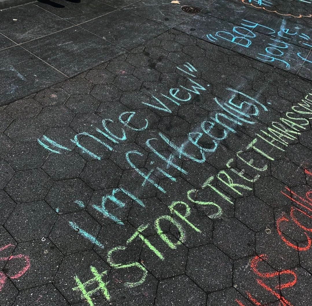 catcallsofnyc_'s tweet photo. A 10 year old kid told a 15 year old,
"Nice view."
#stopstreetharrassment #catcalling #catcallsofnyc https://t.co/YbiOQ3Xk9Q