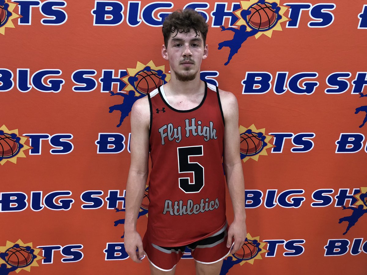 #BigShots #VaBeachLive 

Fly High Athletics 63

Colton Fitch 29pts 

Team Unbreakable 43