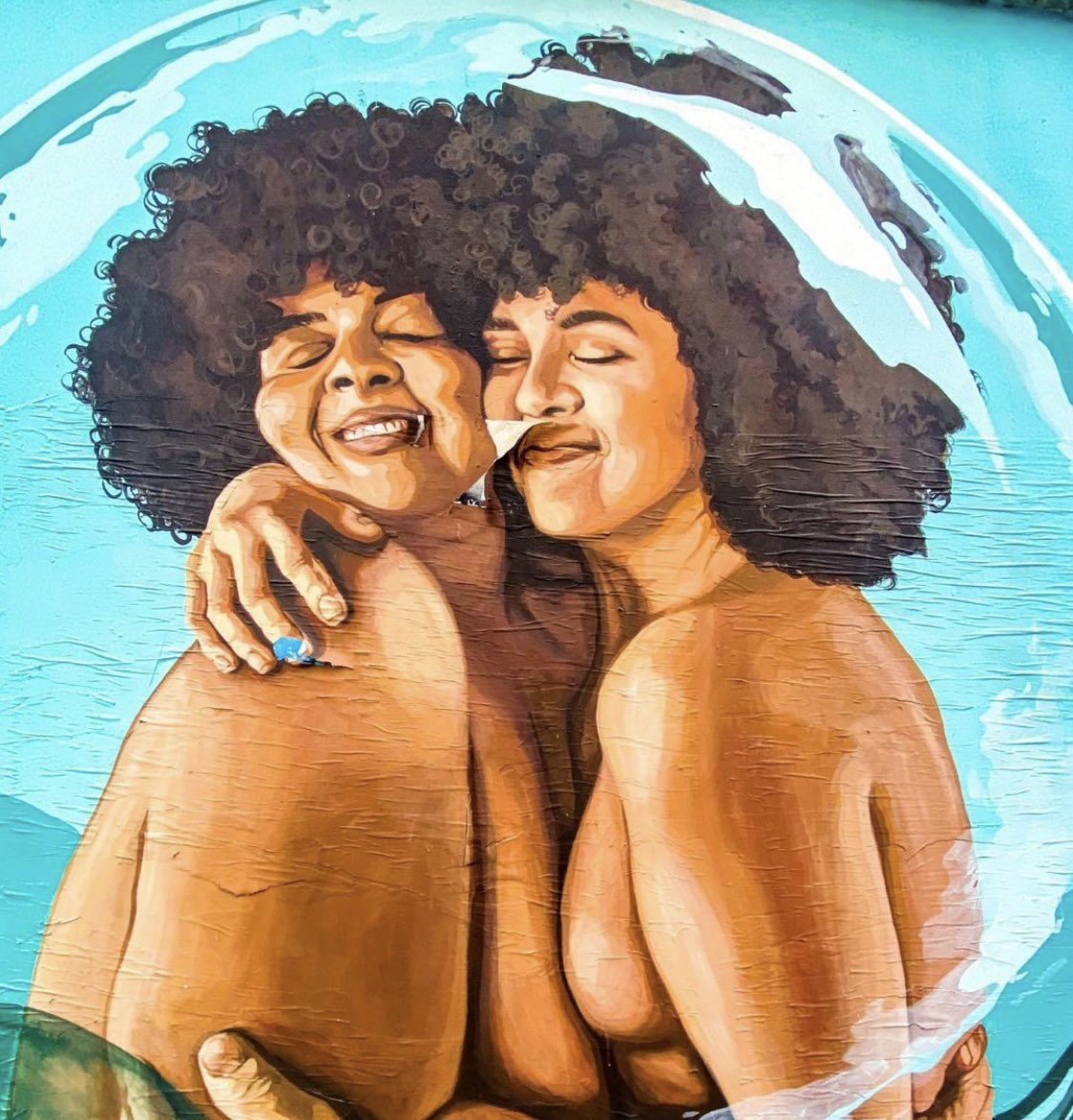 CandelaReview's tweet photo. En Santurce puedes ver este mural,pero sabrás más de él luego de leer el texto de Stephanie Mercado para el número “insurgencias, indisciplinas” de #CandelaReview #libresypeligrosas #moriviví https://t.co/VVnqp86Aa1