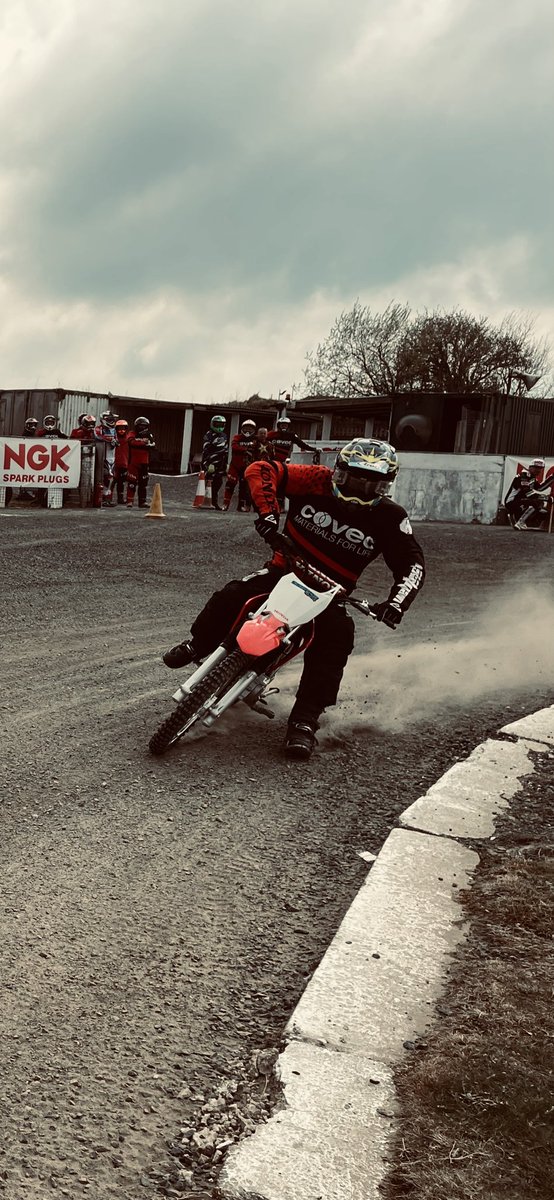 Rideandskidit's tweet photo. Another great day! 🙌🏽
Thanks to everyone that booked in for today’s flattrack experience!! 🏁

#rideandskidit #flattrack #flattrackexperience #flattrackexperienceday #flattracker #dirttrack #dirttracker #dirttracking https://t.co/auA1HRPBHE