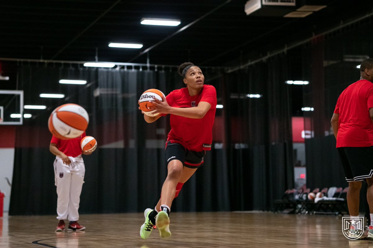 AtlantaDream's tweet photo. Weekend warriors 😤

#DoItForTheDream https://t.co/UJMrZuCnCP