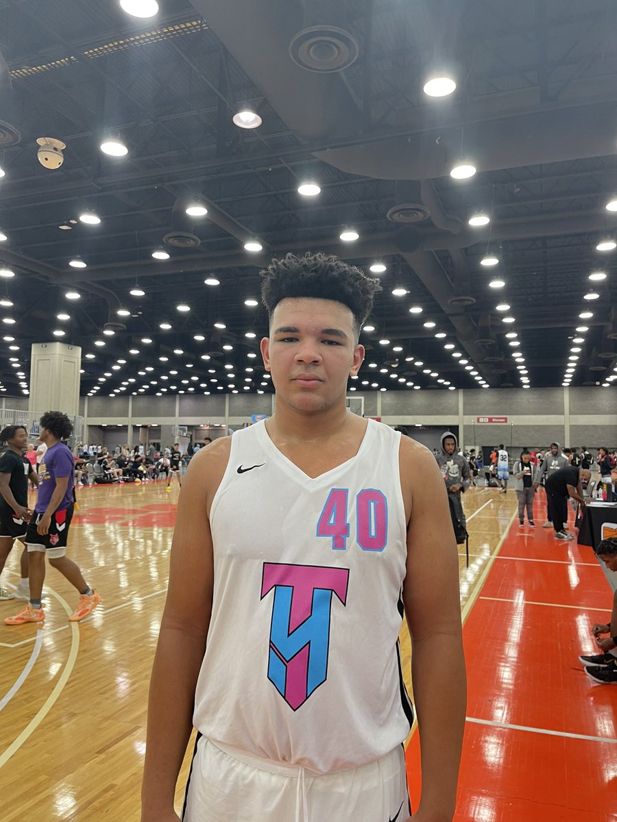 HerroPro's tweet photo. TPL / Team Herro with a huge win over Nike Proskills 69-32
@BeamonNas 12 pts 8 assists 6 steals @jalen_keago 17pts @JaceGilbert23 13 pts &amp; 30 rebounds over last 2 games . @IsaacDennis_2 @ny2lasports @MHS_Boys_ @GuerillaHoops @cgjhaase https://t.co/QQwRAMuuNe