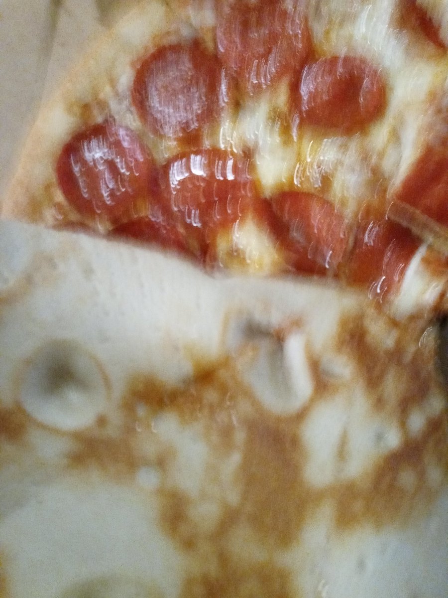 DarkeRealm71's tweet photo. Just drove 20 minutes and waited 30 more to get raw oizzas.  Then when we tried to call for over 30 minuted..no one answered.  Way to go @littlecaesars!  Guess we won't be ordering from you anymore!  Thanks for ruining the party! https://t.co/N3R2Z3TTlN