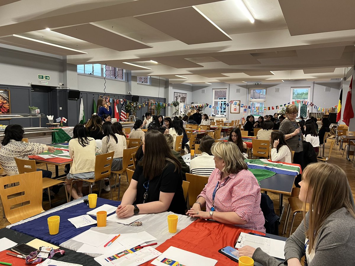 KMHandford's tweet image. A new term and some more best moments @KentCollegePemb. 

1) International Evening with our brilliant #boardingcommunity. @UKBSA @BSAboarding