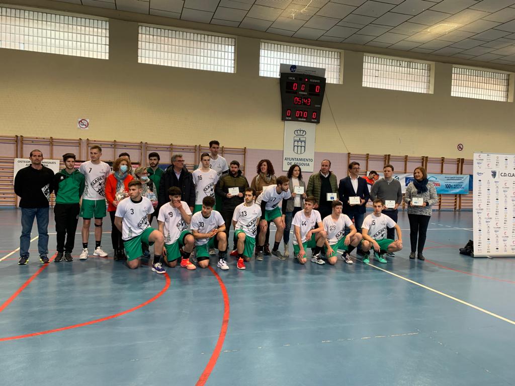 cdclaretsegovia's tweet photo. Nuestro agradecimiento a patrocinadores, colaboradores, jugadores y cuerpo técnico por haber hecho posible este proyecto en EBA ¡GRACIAS! #SomosVerdes https://t.co/py7qufxtEb
