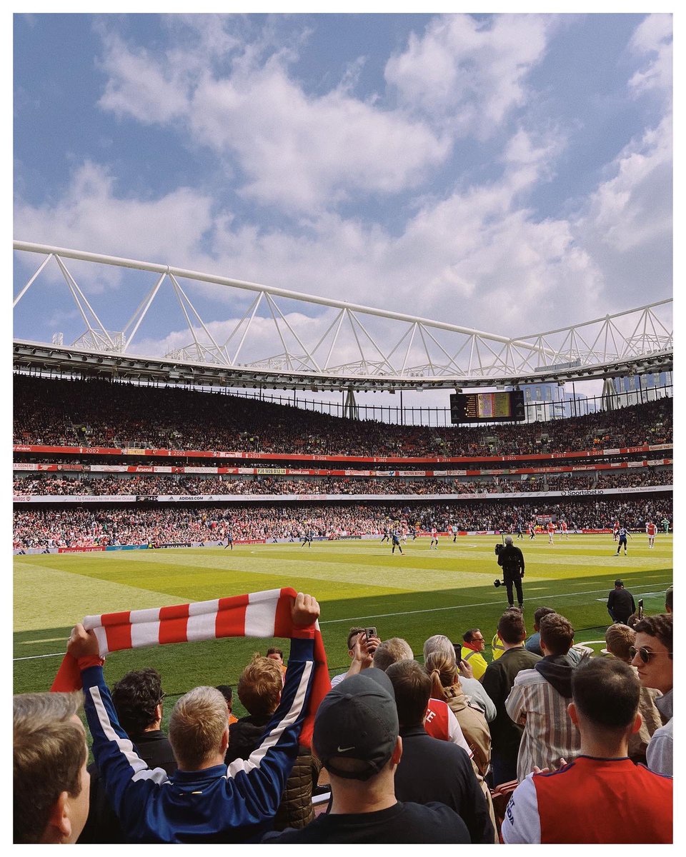 jaredshohfi's tweet photo. 3-1 to The Arsenal on a picture perfect London Spring day. Till next time, Emirates 👋 #COYG https://t.co/NtCBOzcxuN