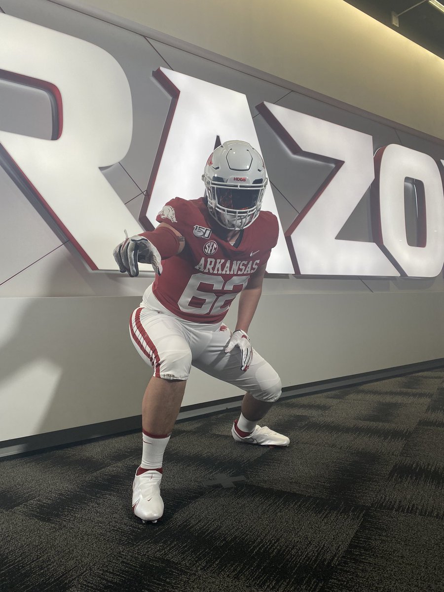 Ezra_Ballinger's tweet photo. Had a great time @RazorbackFB thank you @CoachCKennedy and @CoachYurachek for the opportunity. @CoachSamPittman #WPS https://t.co/yfCjN1fCg1
