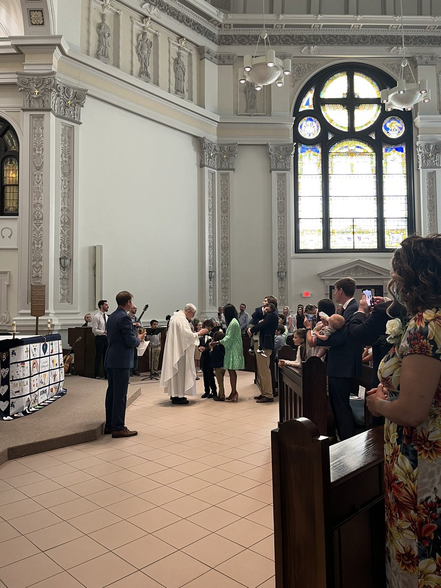jlim_shms's tweet photo. May the light you carry for Christ today always be present in your life. First Holy Communion at SHMS was a moment we will never forget. #SHMS https://t.co/szFrM5Jx5p