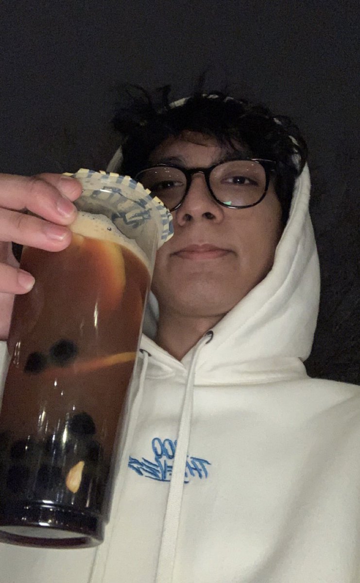 itsdenlol's tweet photo. oh hi again https://t.co/yEVro44MT2