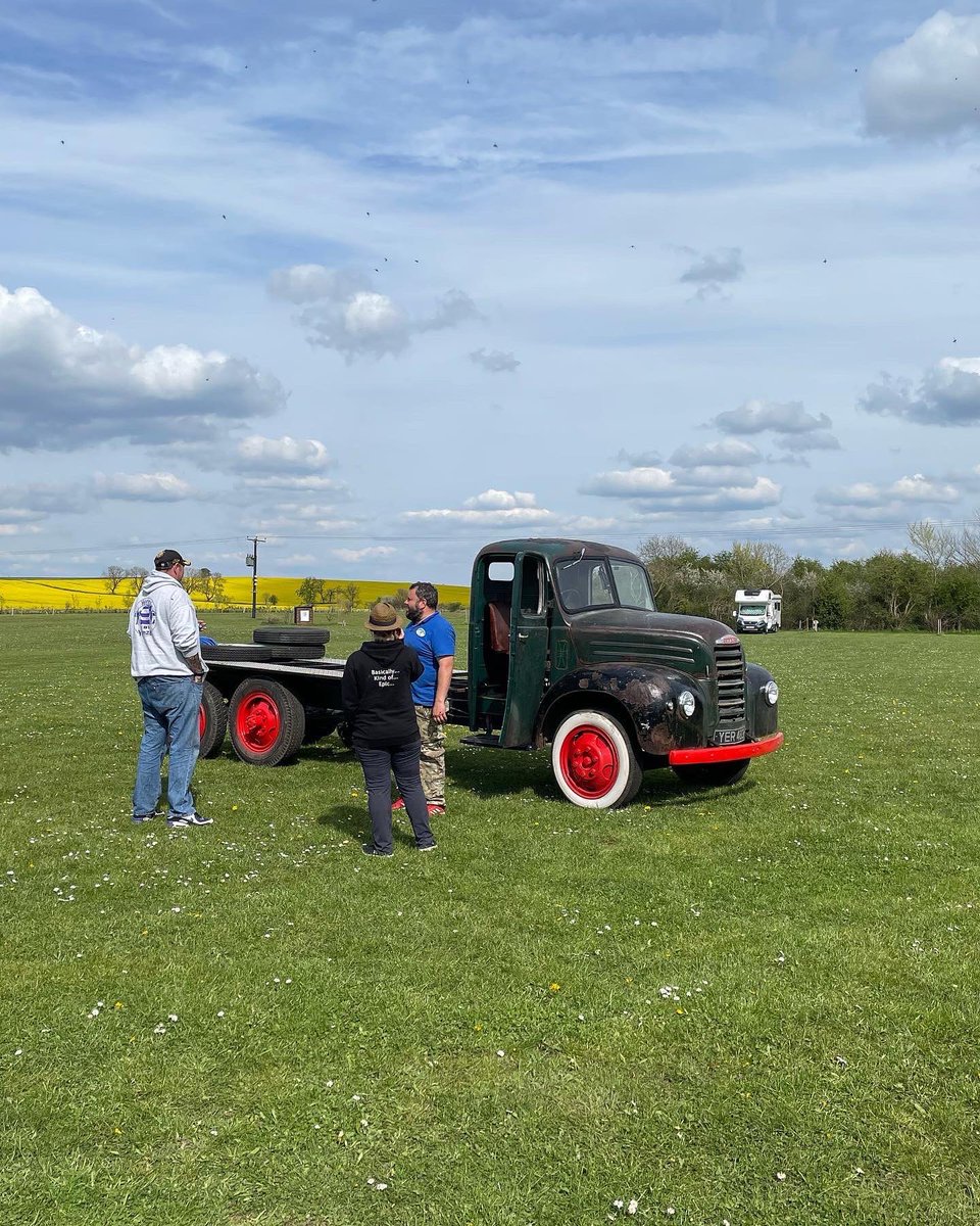 ScudandthesTig's tweet photo. Great end to Easter weekend with vanlife royalty and a fantastic wagon 😉
#vanlife #motorhomelife #willowfields https://t.co/5QyXjhThz8