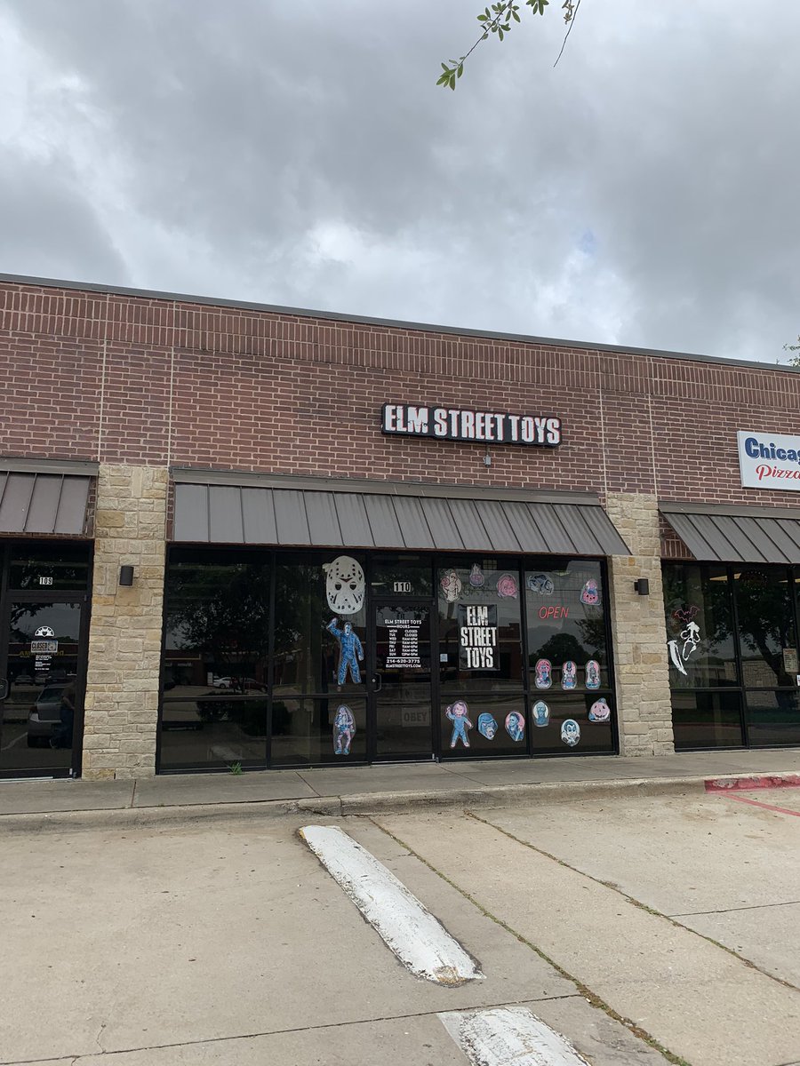 MrsBosau8's tweet photo. Look where we are at @grimmlife! The @ElmStreetToys in Allen! https://t.co/kq9lCDVfBm