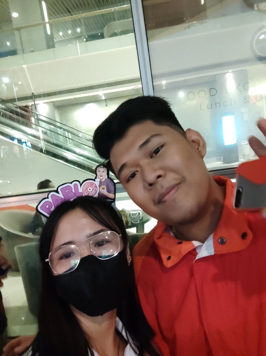 jesamaesan's tweet photo. Isa ka pa Boss @Lonezo_ Opening nyo pasabog๐ฅ Oh Boss maayos na picture natin ๐คง
#Lonezo #VibeWithMe #MidasRecords
SB19 LIVE IN ARANETA
@SB19Official #SB19
#DunkinPHSB19Concert https://t.co/n88TJMMmV5