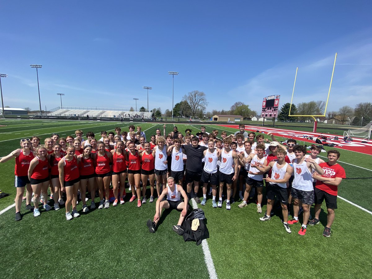 WE. LOVE. OUR. SENIORS!!!

Morgan Stone
Emma Mann
Maddie Smathers
Emily Adam
Maya Hobbs
Taylor Kelley
Colin Darley
Harrison Holloway
Greg Ratz
Madix Johnson
Jaret Whitaker
Eli Kleine
Josh Lambdin

Thank you seniors for all that you do 🙏🏻 

#SeniorDay #DragonPride