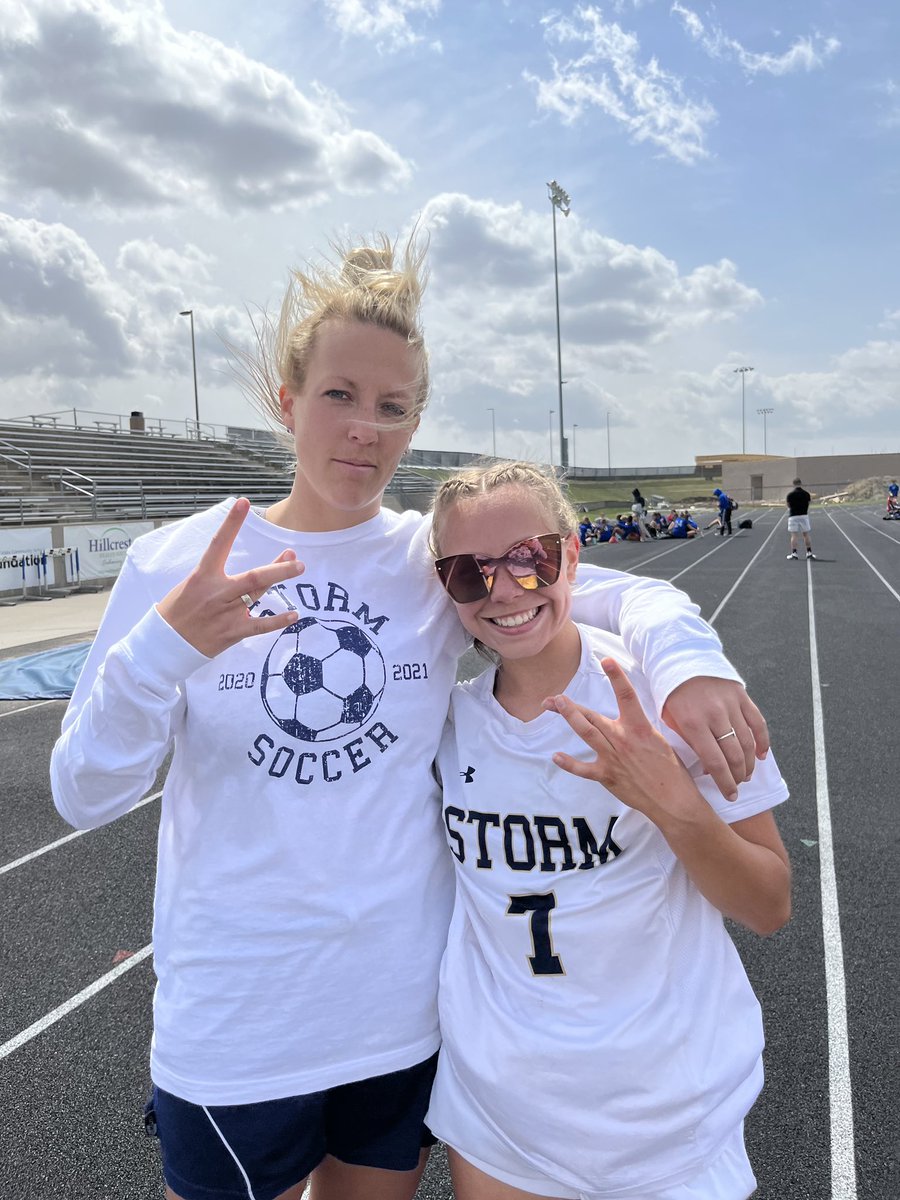 What a game!  Conditions were WILD, but the Storm walked away with a 1-0 win in OT! 

⚽️ G: Hinrichs
💪🏼A: Madott

👏🏼Gruwell, Dubisar, Fredericks, Paradis, Rosenfels, Miller made the shut-out happen

🌟MVP: Hinrichs … not only for the game winner but her hustle the entire game!
