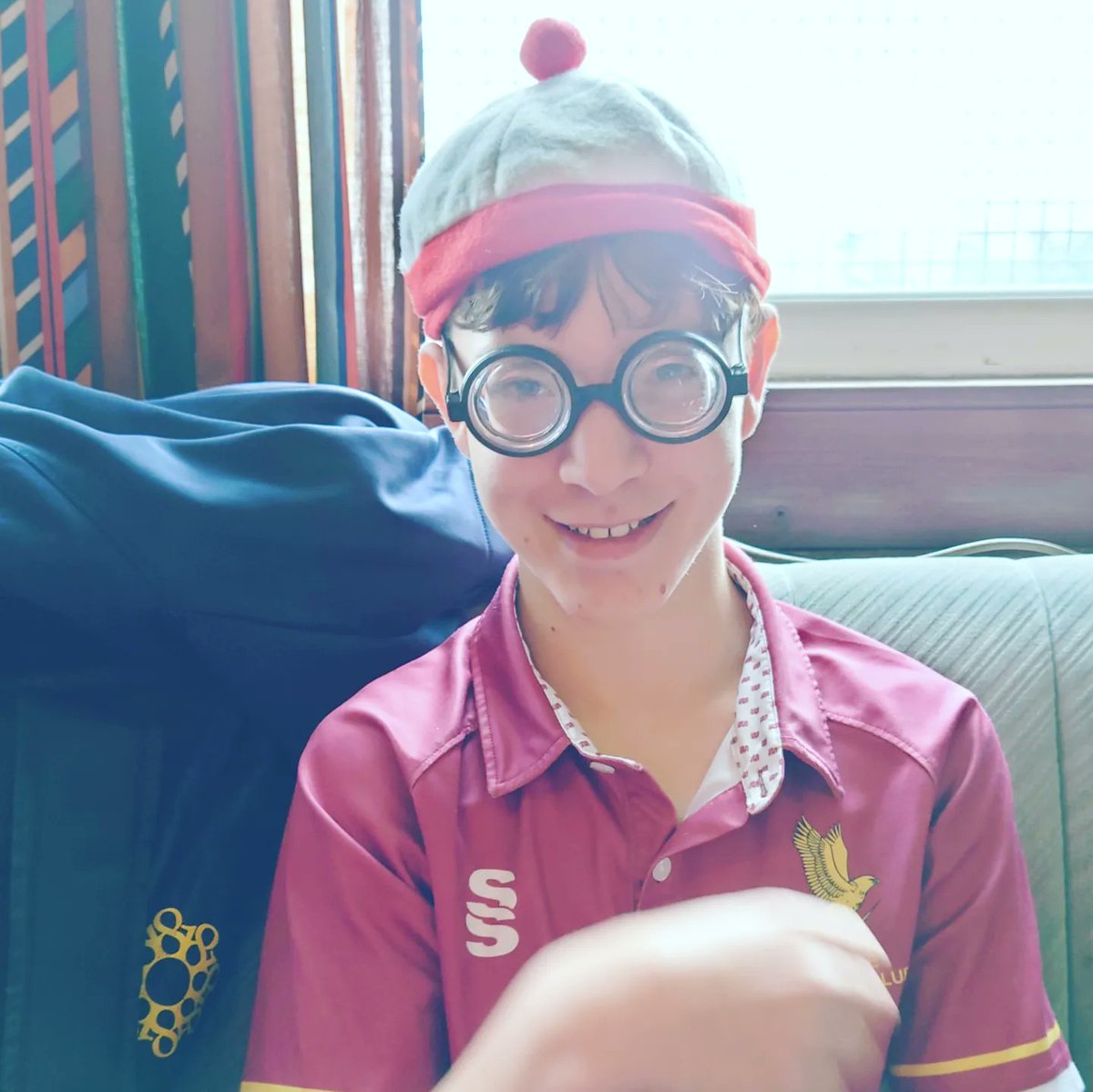Stonehockeyclub's tweet photo. Falcons enjoyed their last home fixture of the season. With James getting two goals and a player of the Match and Will getting Walley of the week. #StoneHockeyClub #StoneJuniors #StoneFalcons #MightyStone https://t.co/84vTSGLrSN