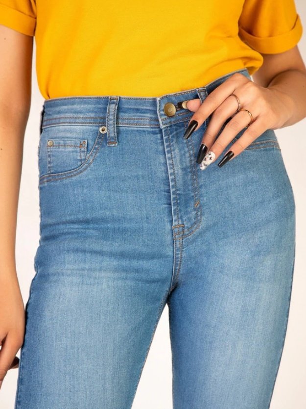 MiTogsOfficial's tweet photo. High-rise, high-stretch jeggings flatter the waistline and your body shape. An everyday essential, bringing utmost comfort with style.
.
.
.
Order now
https://t.co/CegqVCIoSp
.
.
.
.
#mitogs #mitogsofficial #denim #skinny #slimfit #jeggings #jeans #levisjeans #fashion #style https://t.co/4piQuF64Is