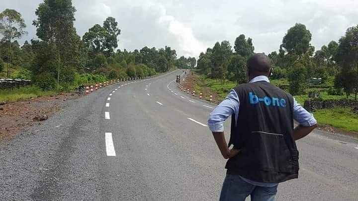 HonoreMvula1's tweet photo. 3/5
21. Kolwezi 
22. La route Kasapa-Kamisepe 
23. La route de Matadi 
24. La route Kikwit- Tshikapa 
25. RN 1 Bandundu
26. Lubumbashi - Kasumbalesa
27. Bandundu
28. La route Village Kanyaka - Lubumbashi 
29. La Nationale 1 au niveau de Lualaba https://t.co/GkJzkgu6aj