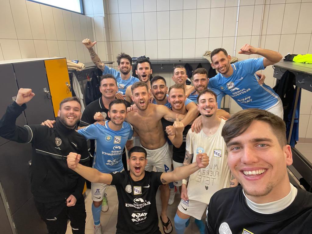 gasifredatletic's tweet photo. Ya tocaba 😜💙

+ 3 puntitos 

6-2 final https://t.co/1b8uwEm71T