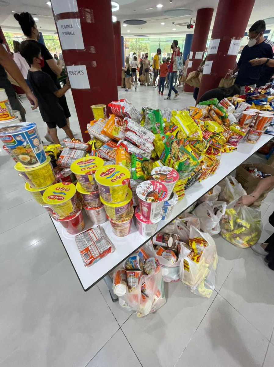 Ramadan Charity Food Drive 2022 <a href="/DubaiBritishJP/">DBS Jumeirah Park</a> 🌙 
What an amazing morning 🥰👏🤩#BeginsAtDBSJP
<a href="/Taaleem/">Taaleem</a> 🍎