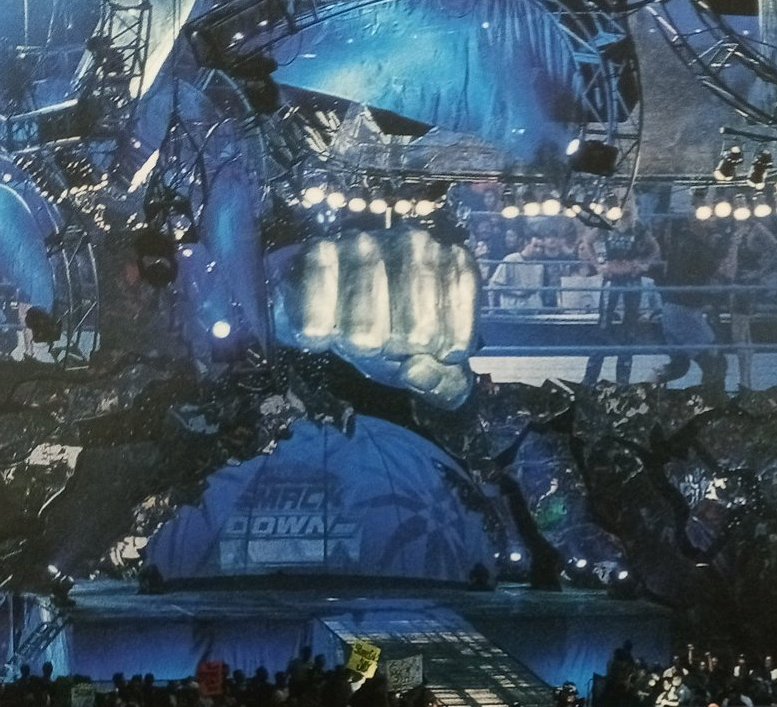 wrestlelamia's tweet photo. “Fun fact: The original plan was for Brock to F5 off the FIST through the stage, but we couldn’t come up with HOW we would get up there. The that plan evolved into him throwing me down the stairs in a wheelchair.”

Zach Gowen

WTF 😮😮 https://t.co/07HxxbYEuw