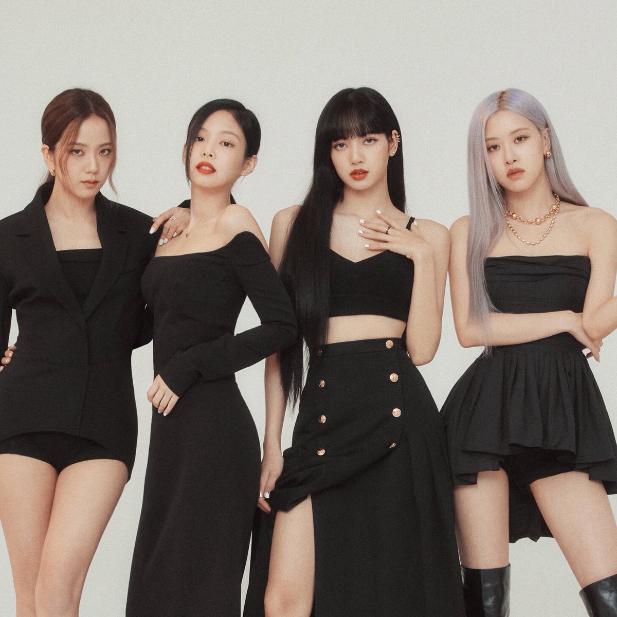 PopBase's tweet photo. BLACKPINK labelmate Joo Woo-jae says the group is currently filming something at the YG Entertainment building. https://t.co/GRBVEMhmUL