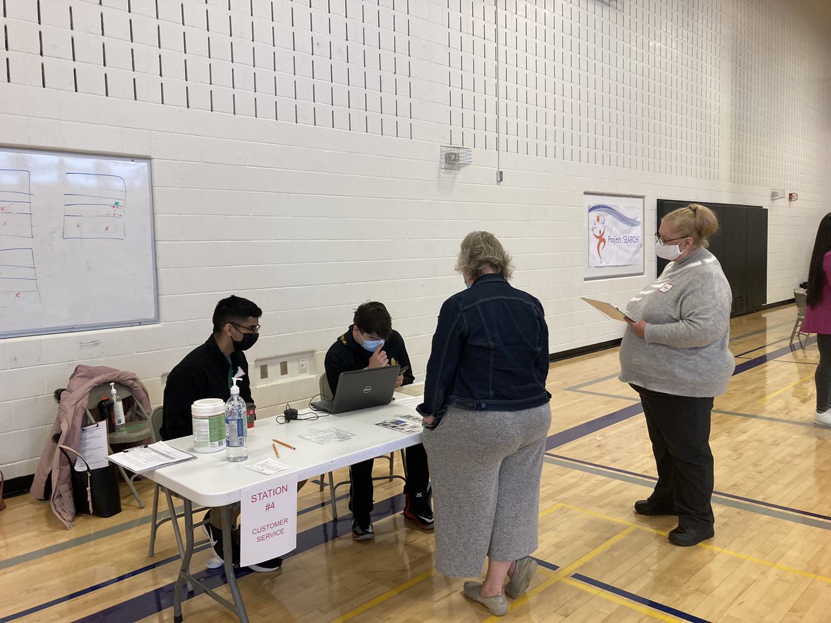 tracey_tapper's tweet photo. Project SEARCH Halton Partnership Skills Assessment Day- Congratulations to next year’s candidates for completing our first skills day. A special thank you to our many volunteers from HCDSB, CLNH and CSD. In addition, thank you to our current interns for their leadership. https://t.co/r2PZo7VKLC