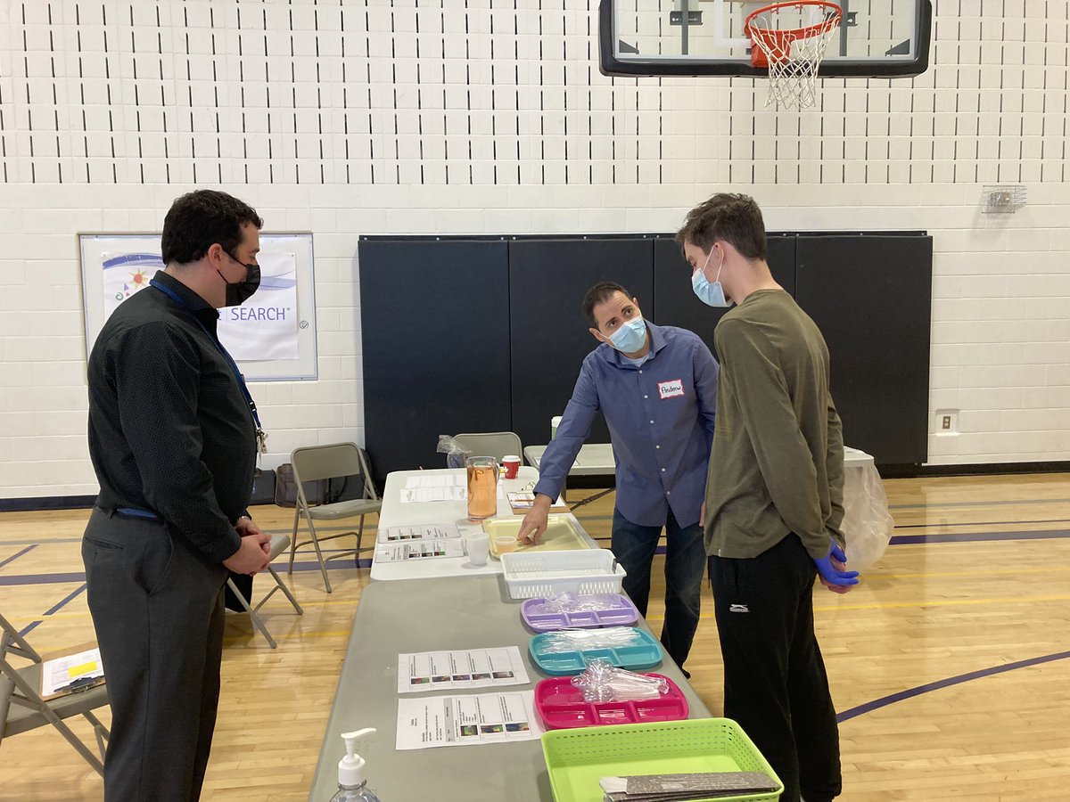 tracey_tapper's tweet photo. Project SEARCH Halton Partnership Skills Assessment Day- Congratulations to next year’s candidates for completing our first skills day. A special thank you to our many volunteers from HCDSB, CLNH and CSD. In addition, thank you to our current interns for their leadership. https://t.co/r2PZo7VKLC
