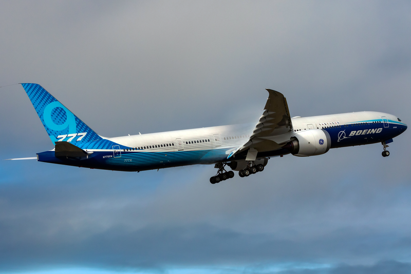 Boeing has confirmed the latest delays in its 777X program that would cause the first deliveries to begin in early 2025. #Boeing777X #Delay #Deliveries #Emirates #FAACertification

airwaysmag.com/boeing-777x-de…