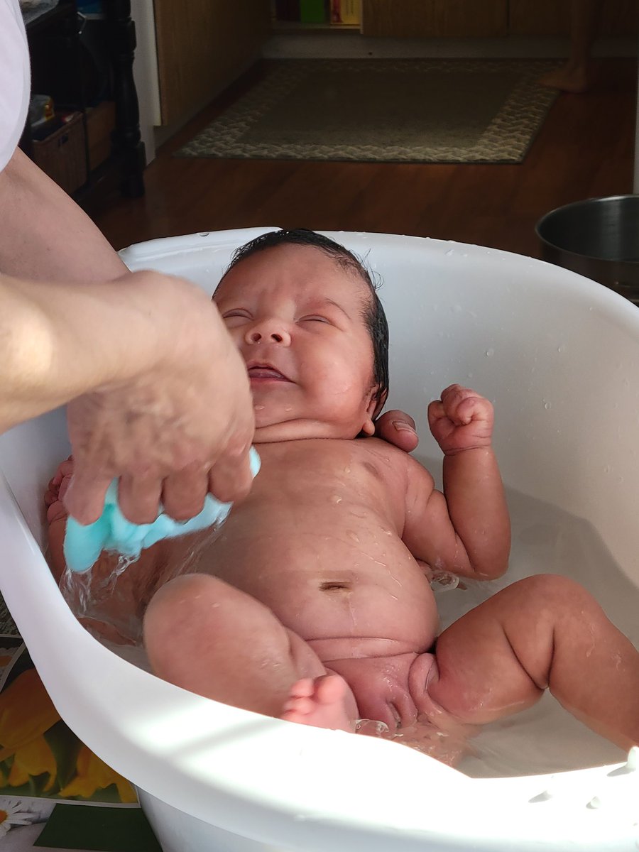 petermenacho's tweet photo. Little Zelda Zoe being bath .....baby are God's gifted ....great grandson of my sister Gina ❤️ https://t.co/90UAuUNwYU