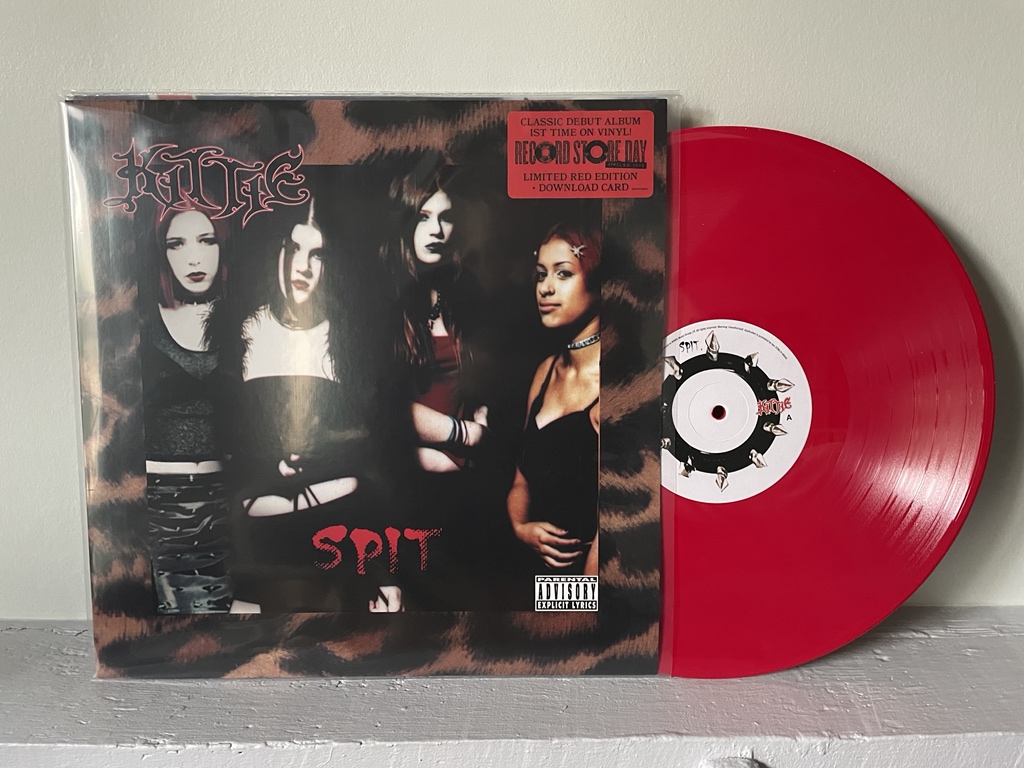 julienktl1983's tweet photo. #nowspinning Kittie « Spit » (2000 - RSD 2022) #vinyle #cassetteaudio https://t.co/zO7giL3Jkf