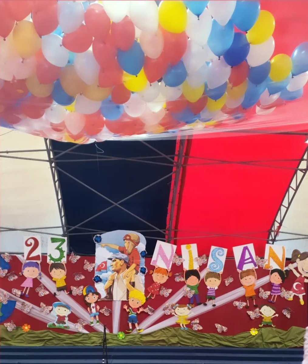 GorselBk's tweet photo. 🎈Yaşasın 23Nisan🎈🎉🎊🌍🇹🇷 @bk_etiler @Sinembetiler #etilerkampüs https://t.co/0rrHON3W1X