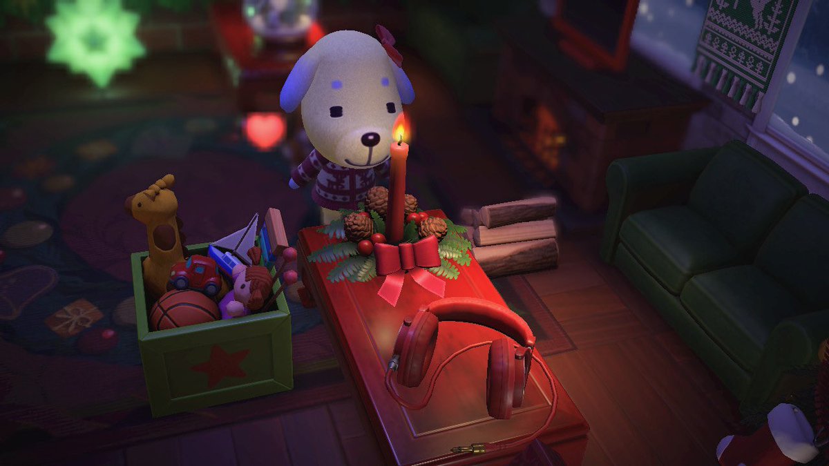 LGamingACNH's tweet photo. i highly recommend making a christmas house for daisy, it made me miss the holiday season🥺🥺🥺 https://t.co/fGvOeqqh9N