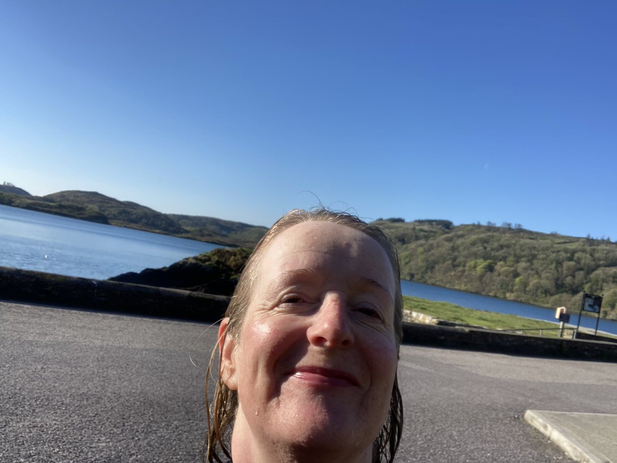 cronin_siobhan's tweet photo. Always settles the mind to have a swim before @westcorktm meetings of a Saturday. 🤪 https://t.co/485xSjFOPK