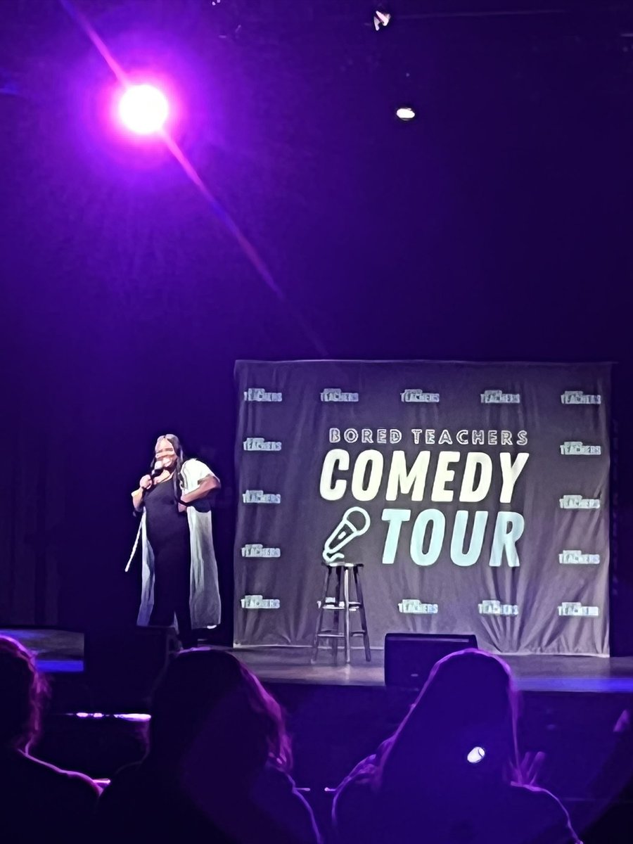 MsChaluisan's tweet photo. Last night was just what I needed. #educatorhumor @Bored_Teachers @gerrybrooksprin #boredteacherscomedytour https://t.co/gfY8Gvb2uQ