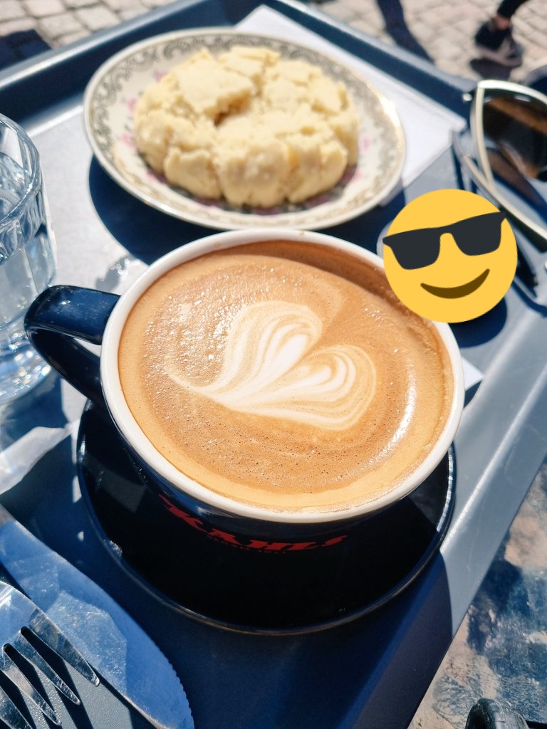 Weekend #fika while soaking in the #sunshine! dontforgetyoursnacks.blogspot.com/2021/02/my-top… #cafecity #weekendvibes #momlife <a href="/cafehusaren/">Café Husaren - Home of Hagabullen</a> #Haga <a href="/goteborgcom/">Göteborg/Gothenburg</a> <a href="/visitsweden/">Visit Sweden</a> <a href="/GutomHungry/">GUTOM on YouTube ▶️ Food + Travel Blog</a> #SupportLocalBusinesses #CoffeeTime
