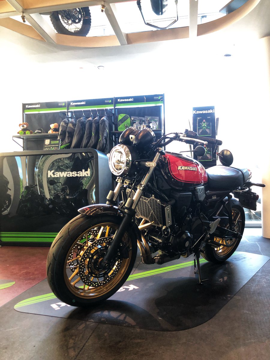 fanimotors's tweet photo. 🔴KAWASAKI Z650 RS 50TH ANNIVERSARY🔴 
La Z650 RS si tinge di rosso per il suo 50° Anniversario!
✅ Vieni a scoprirla in concessionaria! 
👉🏻Vorresti informazioni sulla tua moto del cuore ma non riesci a venirci a trovare? 
📞 055 715661 - 3348463510
 #kawasaki #kawasakiz650rs https://t.co/ekeWNJ8ow8