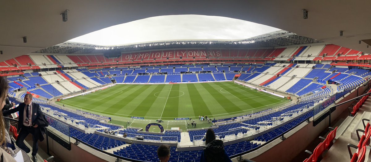 Expérience VIP exceptionnel ! Manque juste une petite invitation de votre part Mr le président <a href="/JM_Aulas/">Jean-Michel AULAS</a> <a href="/OL/">Olympique Lyonnais</a>