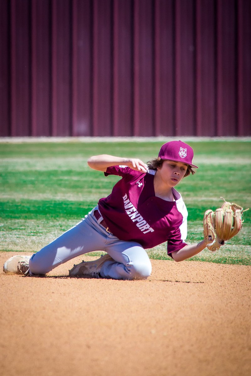 wendi_reagan's tweet image. Last Game for JV White Today…it’s been a fun freshman season #wolvesbaseball #freshman #secondbase #BTP @BsblDavenport  @DavenportWolves @ReddingWeston @Coach_Fish76  

📸@RaymondJPhotos